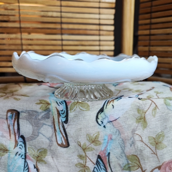 Northwood Vintage Opalescent Pedestal Grape and Vine Pattern Formal Glass Dish - Picture 2 of 6